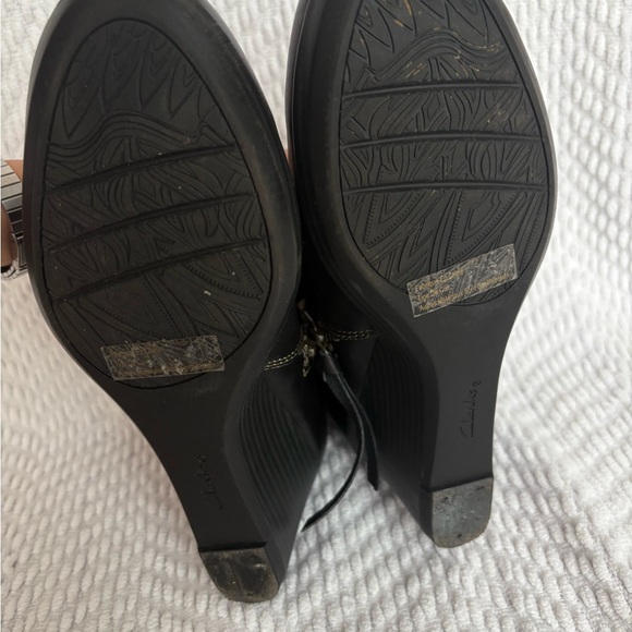 Clarks Black Leather Wedge Booties - Picture 4 of 6